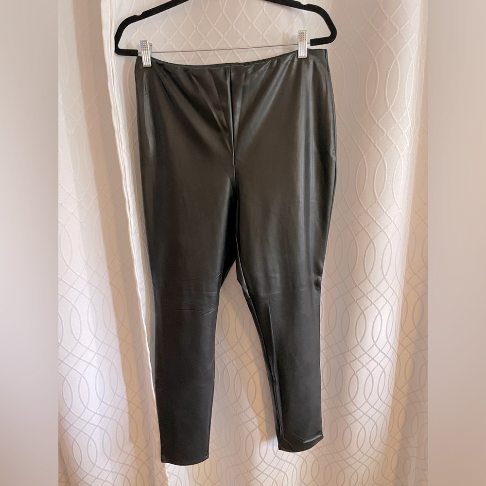 Express faux leather leggings SZ L